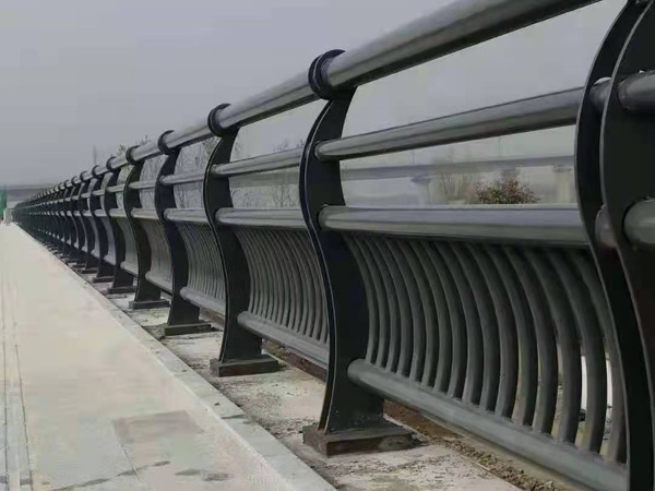 防撞護欄